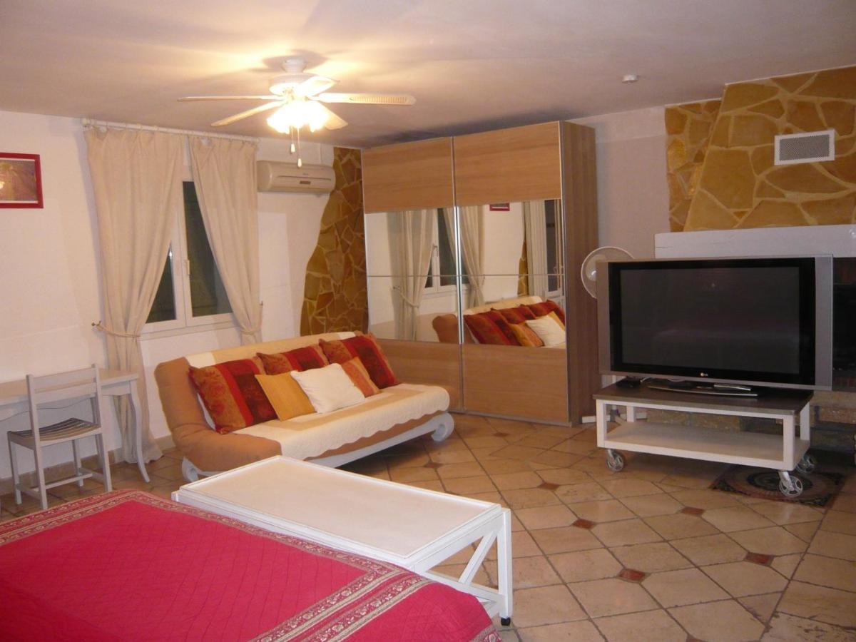 Apartmán Locations Des Alpilles Saint-Rémy-de-Provence Exteriér fotografie