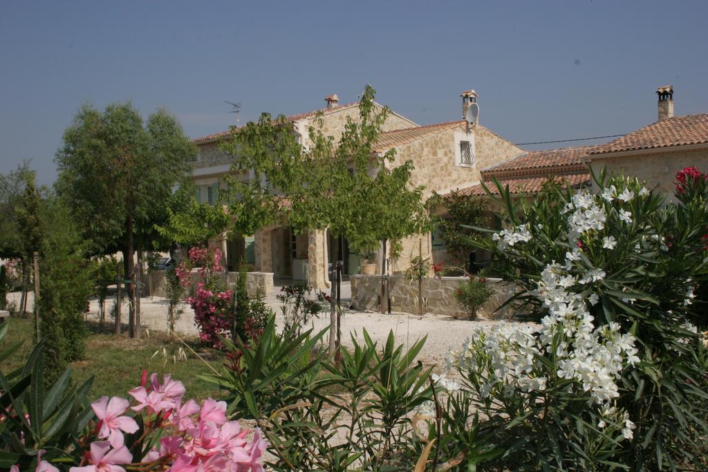 Apartmán Locations Des Alpilles Saint-Rémy-de-Provence Exteriér fotografie