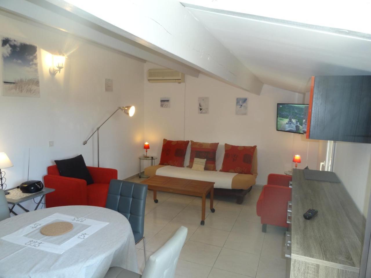 Apartmán Locations Des Alpilles Saint-Rémy-de-Provence Exteriér fotografie